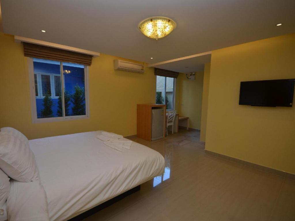 Pearl By The Sea Resort Prachuap Khiri Khan Exterior photo