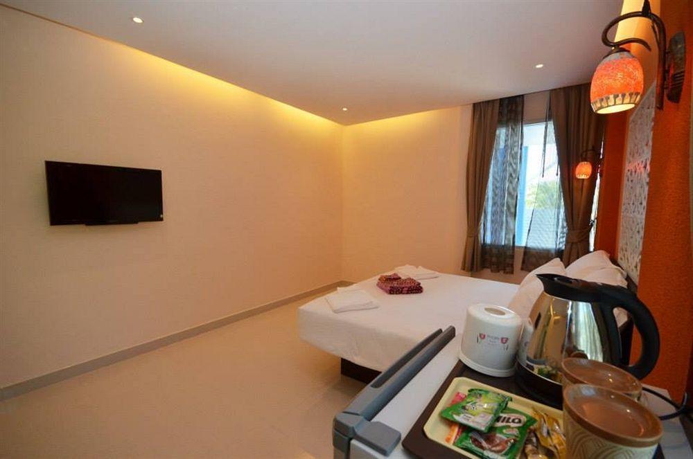 Pearl By The Sea Resort Prachuap Khiri Khan Exterior photo