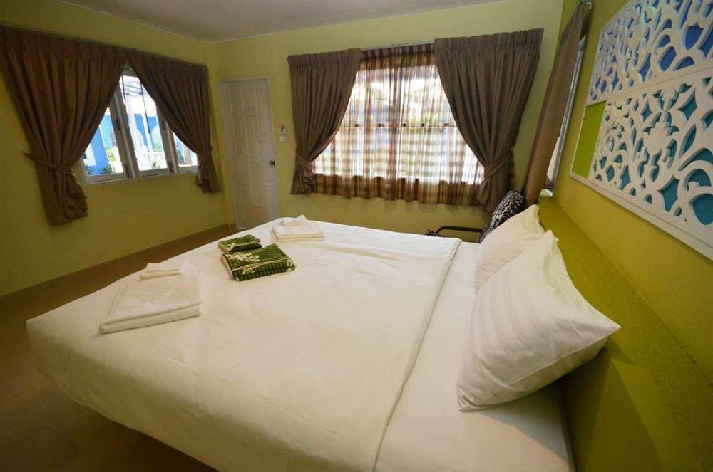 Pearl By The Sea Resort Prachuap Khiri Khan Exterior photo